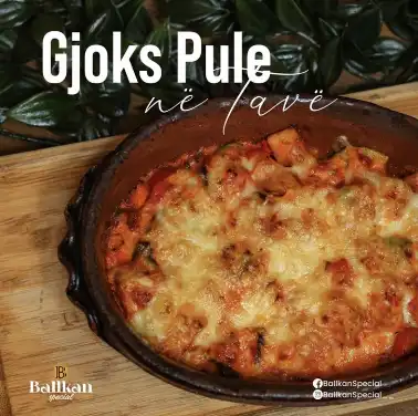 Gjoks pule në tavë