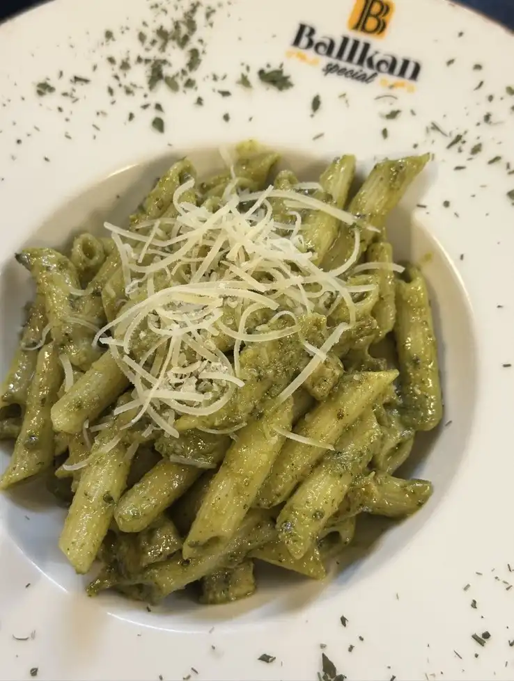 Pasta pesto