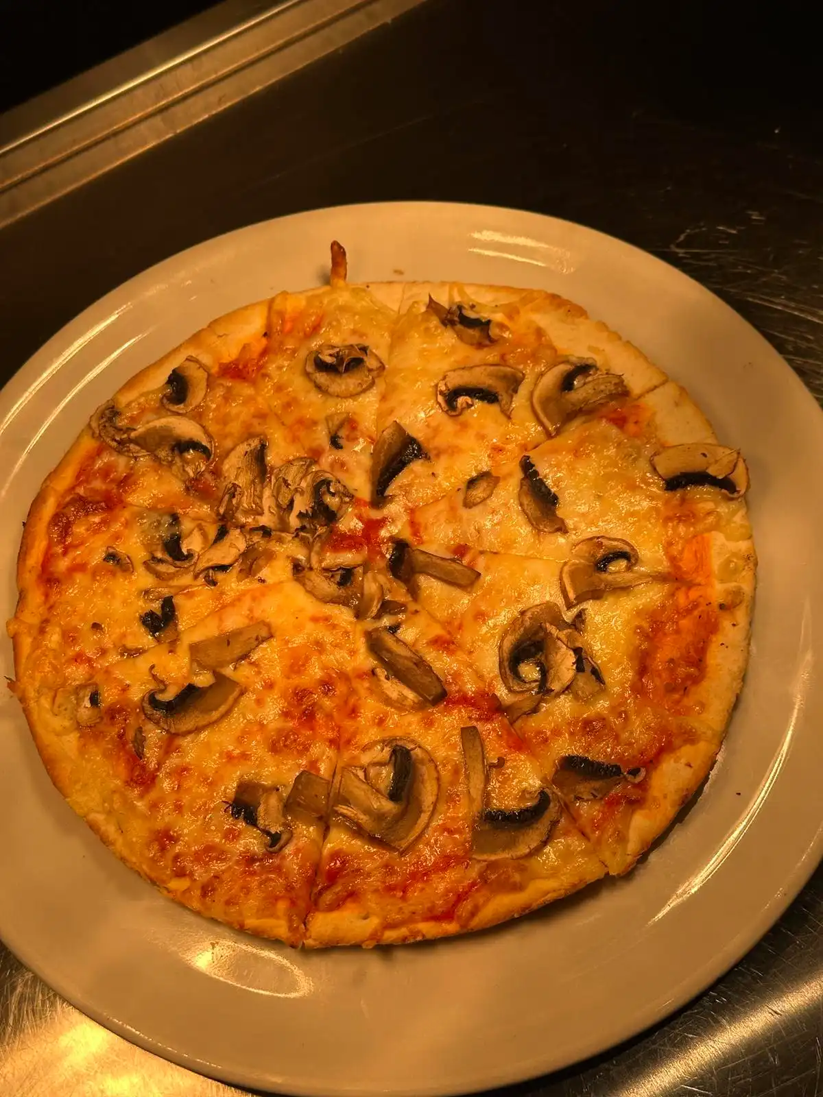 Pizza funghi